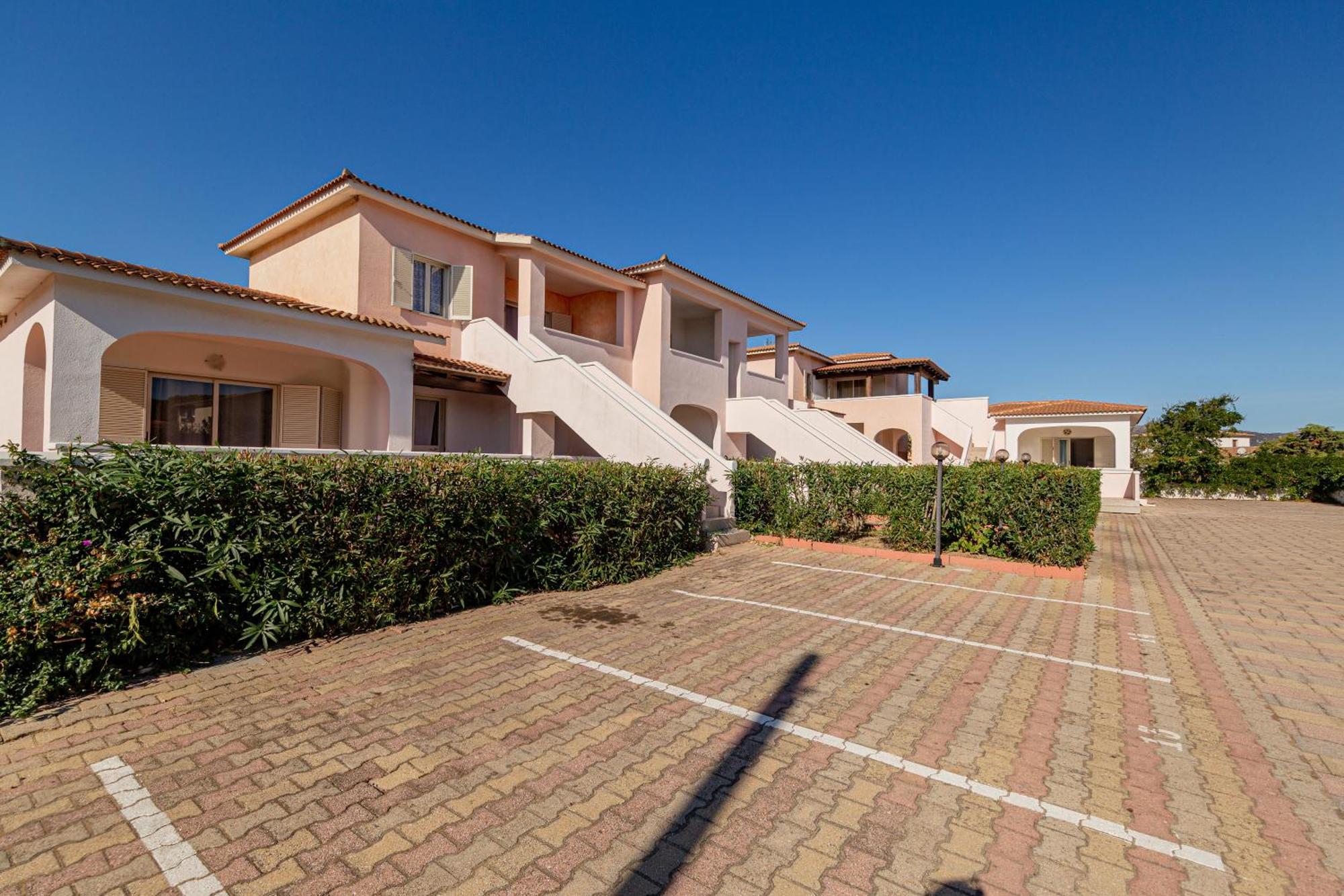 Residence Arcobaleno Сан-Теодоро Экстерьер фото